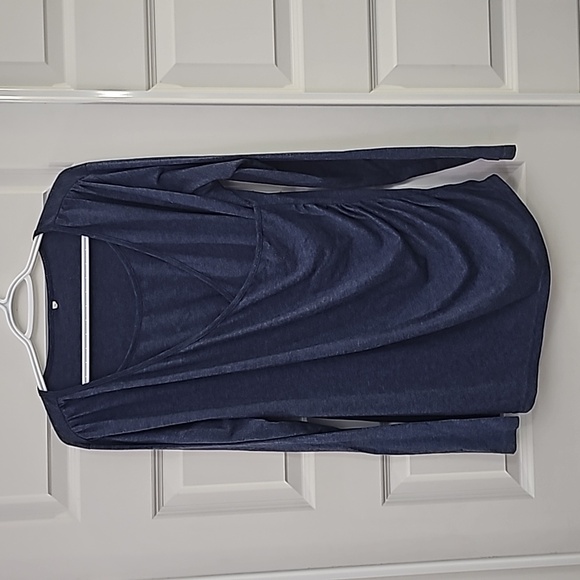 Nursing/Maternity top - Picture 1 of 1